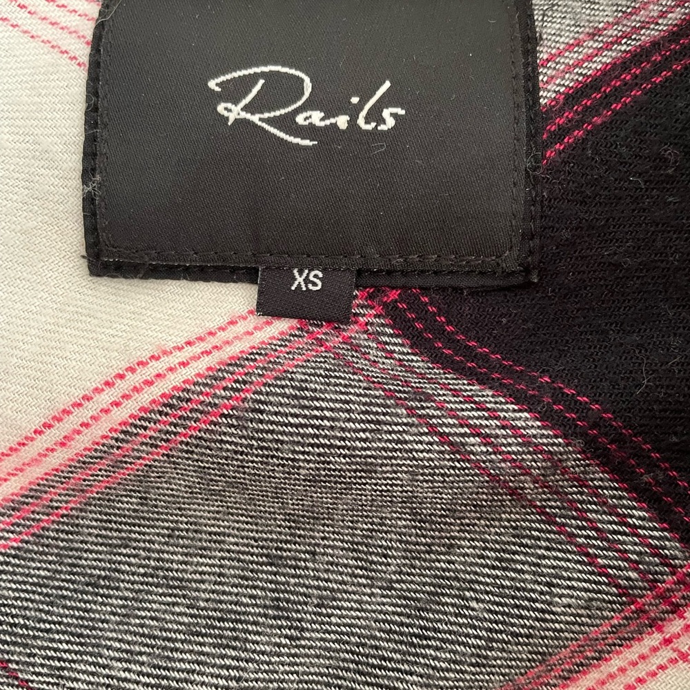 Rails plaid flannel button down. Black, ivory, pink. XS Fall cozy! - Picture 4 of 4